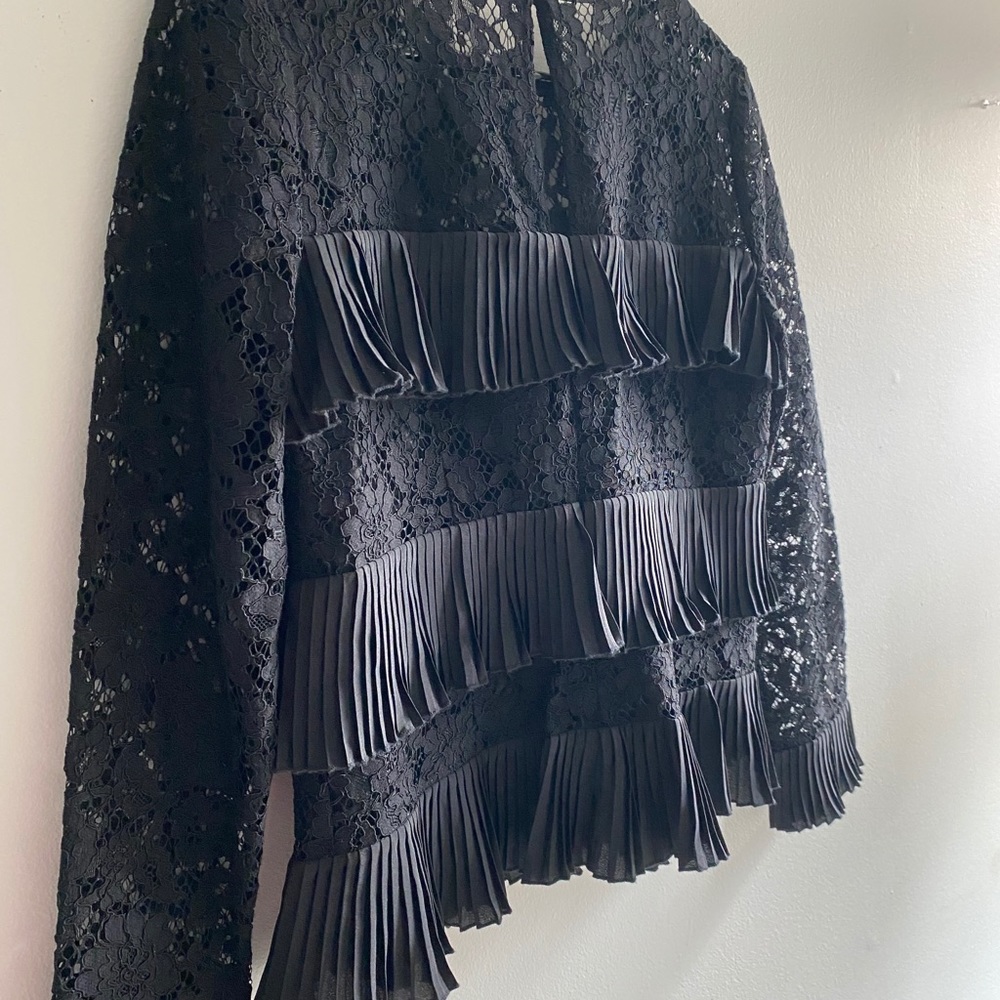 J CREW chic black tiered pleated lace top size 2 like new - Picture 8 of 13